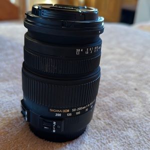 Sigma 50-200 mm lense